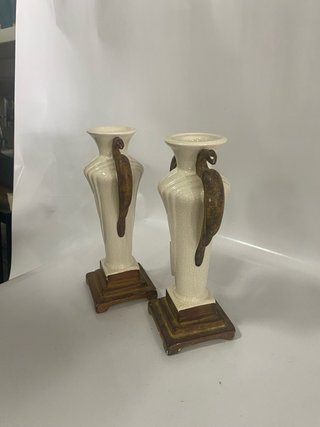 Par de jarrones estilo vintage - Beige y Dorado