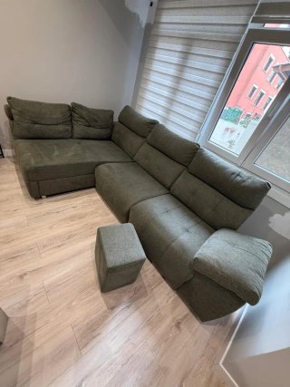 Sofá chaise longue verde