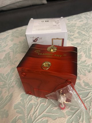 Caja Musical Corazón Violín Bailarina
