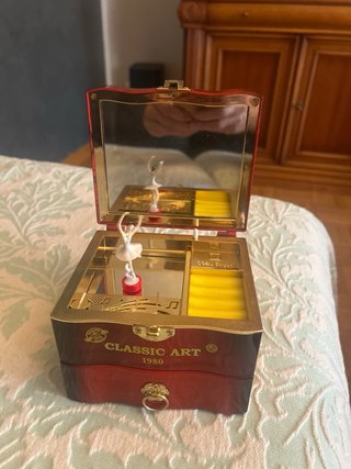 Caja Musical Corazón Violín Bailarina