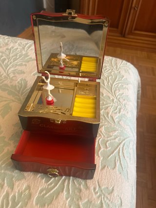 Caja Musical Corazón Violín Bailarina