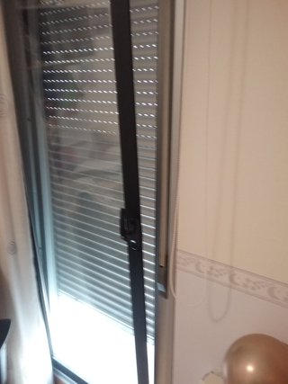 3 Puertas Oscilobatientes y una de baño