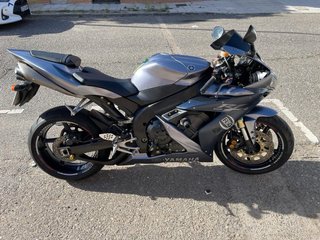 Yamaha R1 2005