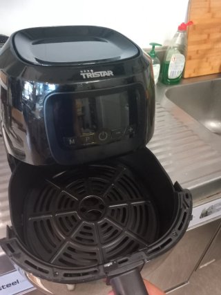Freidora de aire Tristar 3,5L casi nueva