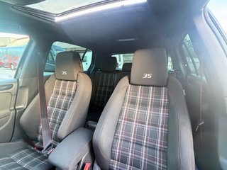 Volkswagen Golf GTI 35