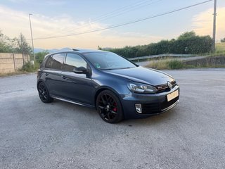 Volkswagen Golf GTI 35