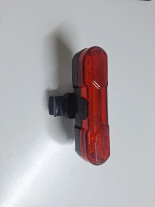 Luz trasera de bicicleta USB