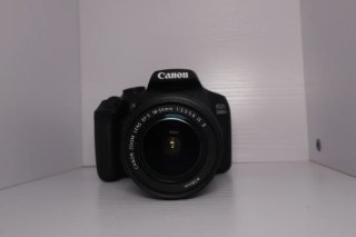 Canon EOS 2000D + Objetivo 18-55mm