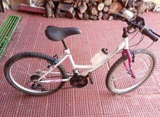 Bicicleta Montaña Blanca y Morada