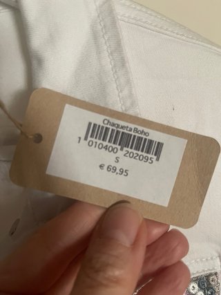 Chaqueta vaquera blanca bordada nueva