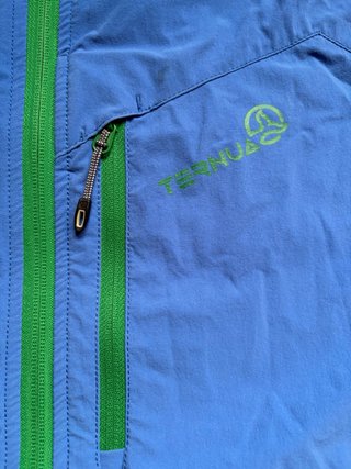 Chaqueta fina azul y gris