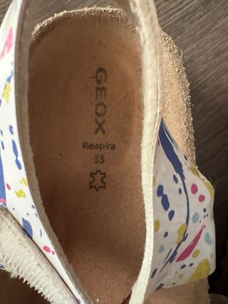 Sandalias Geox Talla 35 Pintura Multicolor
