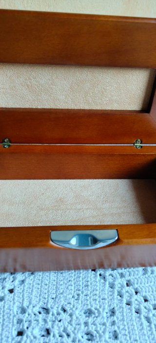 Portagioie legno e argento con madreperla