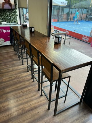 Tavolo bar in legno e metallo
