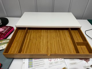 Soporte Monitor Ikea Madera y Blanco