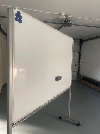 Pizarra Blanca con Soporte Móvil Magnética