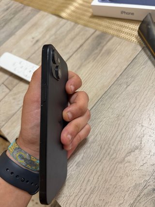 iPhone 15 Plus 128GB con salud bateria 89