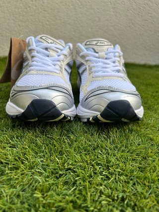 ASICS Zapatillas Retro-Running Plata y Blanco