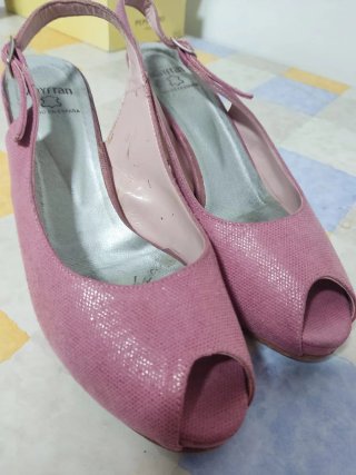 Zapatos de tacón Mayfran rosas