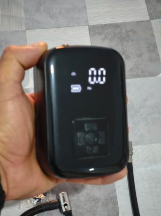BOMBA DE AIRE ELECTRICA RECARGABLE