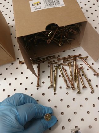 250 Tornillos para madera dorados 4.5x50mm