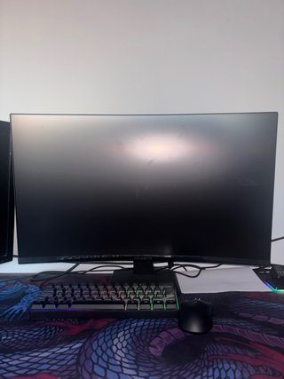 Pc gaming con Ryzen 7 5800x3d con grafica rx7600xt