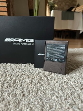Cartera Compacta AMG de Mercedes-Benz