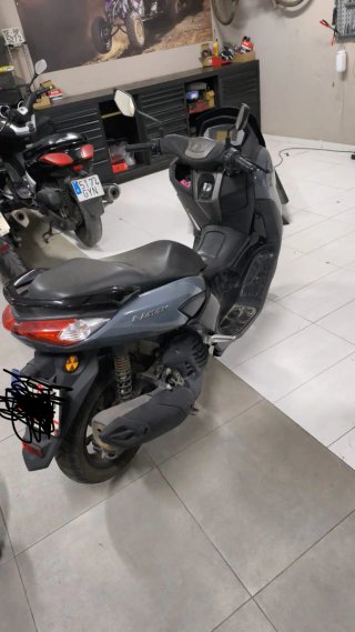 Yamaha Scooter Negro