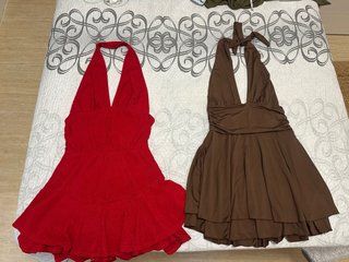 Vestido halter rojo y marrón
