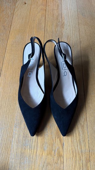 Zapatos de tacón negros