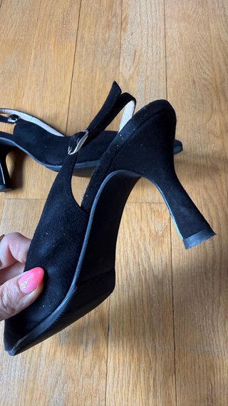 Zapatos de tacón negros