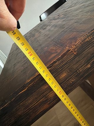 Mesa de comedor de madera rústica