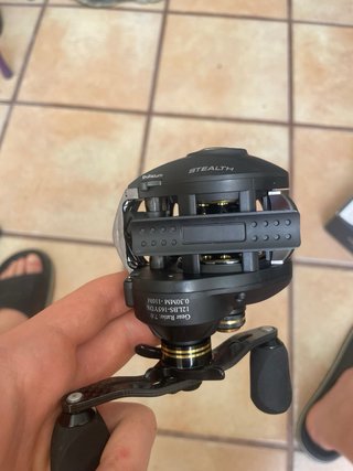 Carrete de pesca KastKing Stealth