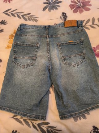 Pantalón vaquero corto azul