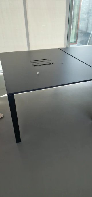 Mesa de oficina multipuesto doble gris