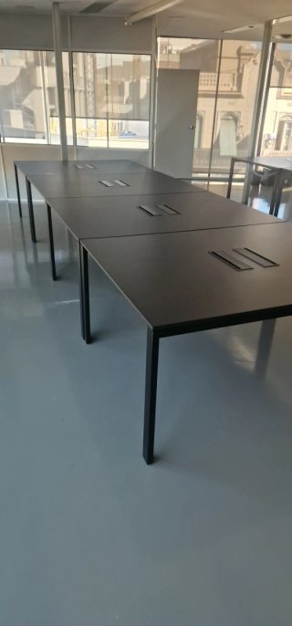 Mesa de oficina multipuesto doble gris