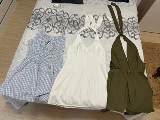 Vestido de verano a cuadros y liso