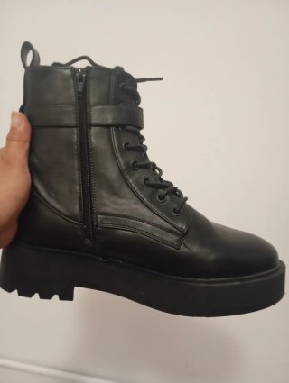 Botas negras talla 40