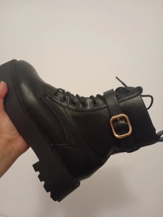 Botas negras talla 40