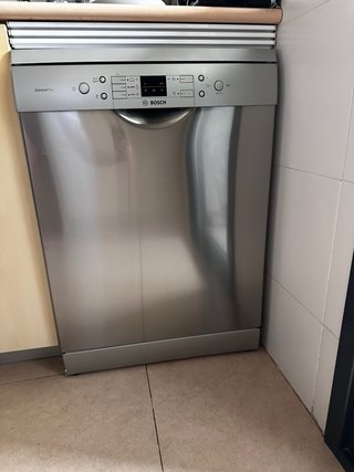Lavavajillas, Frigo, despensero y mesa auxiliar