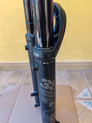 Horquilla Fox 38 performance 170mm 29".