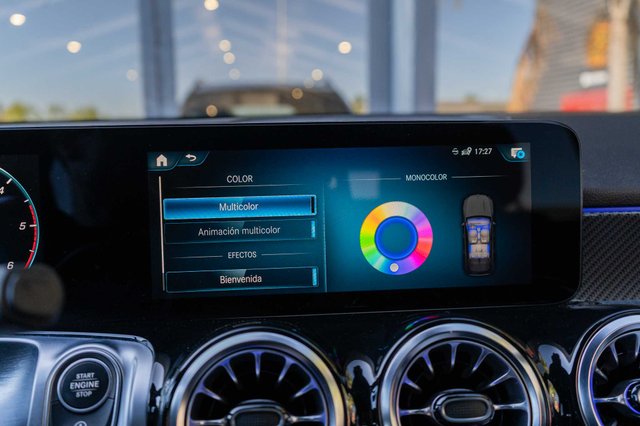 MERCEDES-BENZ GLB 200D 150CV
