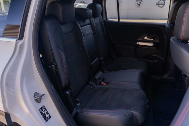 MERCEDES-BENZ GLB 200D 150CV
