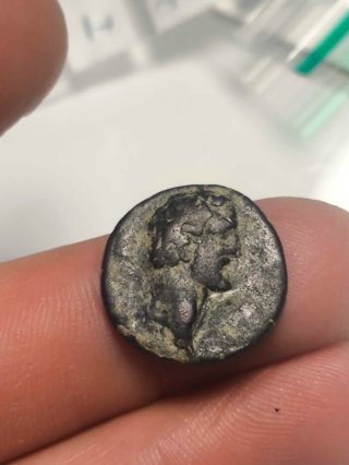Moneda Romana Lycaonia Iconium Antonino Pio