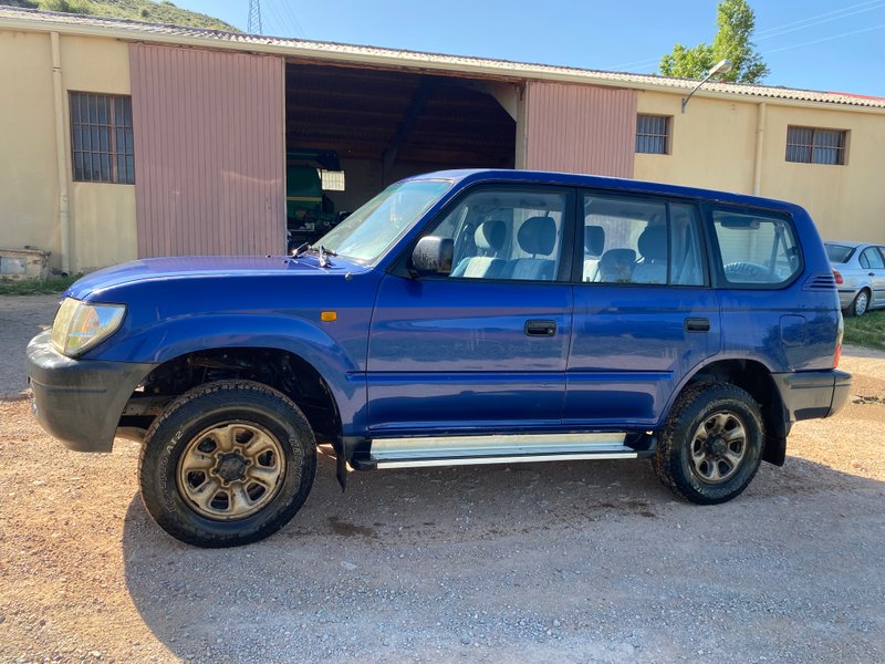 Toyota Land Cruiser 90 1999 - foto 1