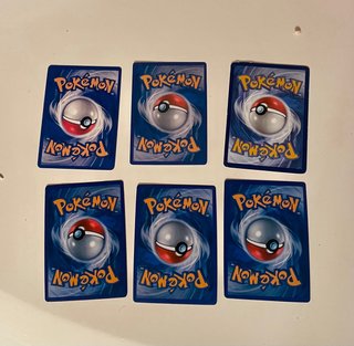 Lote de 84 cartas Pokémon
