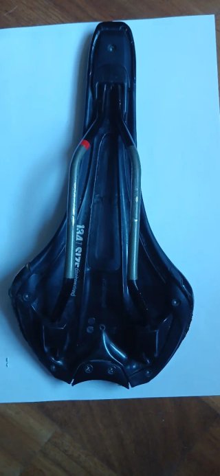 Sella Prologo bici da corsa nera
