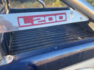 Mitsubishi L 200 2003