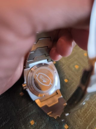 Reloj Lotus Hombre Negro y Plateado