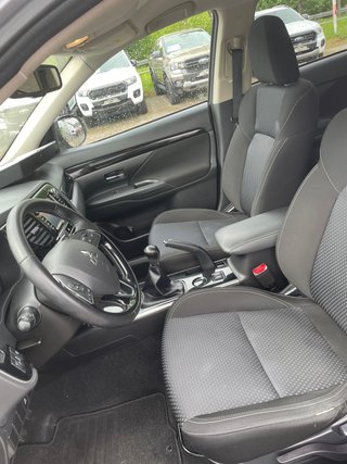 Mitsubishi Outlander Diamant Edition 2.0 MIVEC - 2